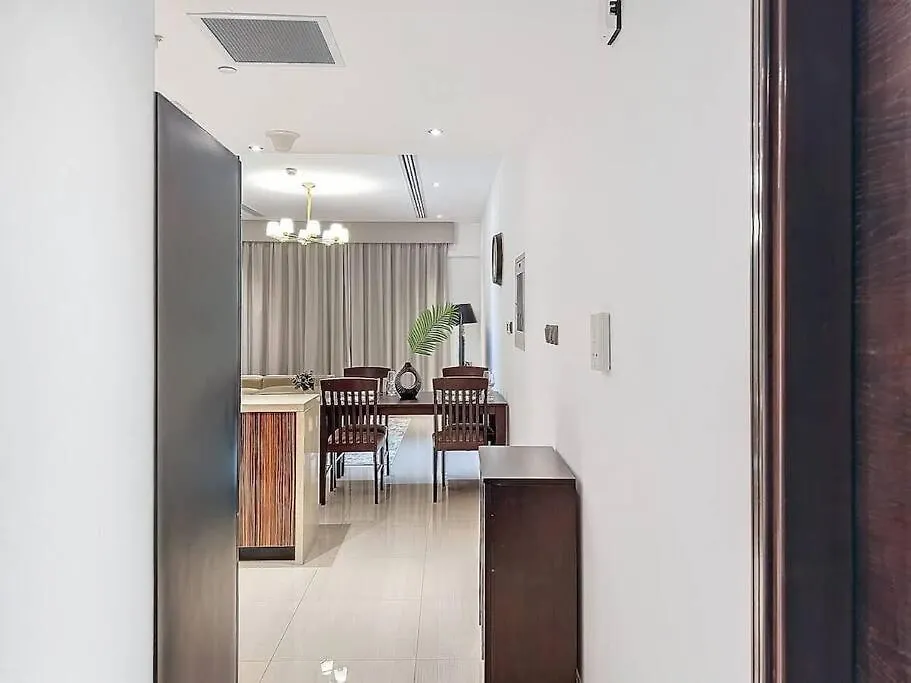 Apartment Tick - King Suite City Skyline View With Pool & Sauna Dubai