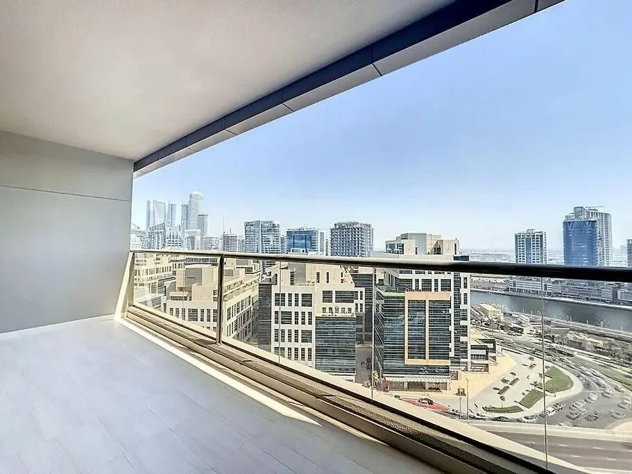 Apartment Tick - King Suite City Skyline View With Pool & Sauna Dubai United Arab Emirates